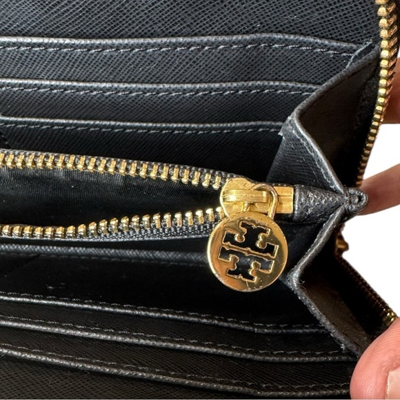 Tory Burch Black Saffiano Leather Zip Wallet Size OS - Picture 11 of 11